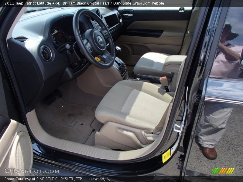 Brilliant Black Crystal Pearl / Dark Slate Gray/Light Pebble 2011 Jeep Patriot Latitude 4x4
