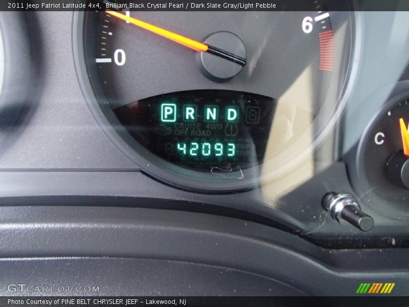Brilliant Black Crystal Pearl / Dark Slate Gray/Light Pebble 2011 Jeep Patriot Latitude 4x4
