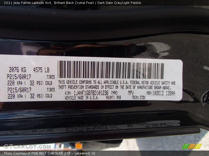 Brilliant Black Crystal Pearl / Dark Slate Gray/Light Pebble 2011 Jeep Patriot Latitude 4x4