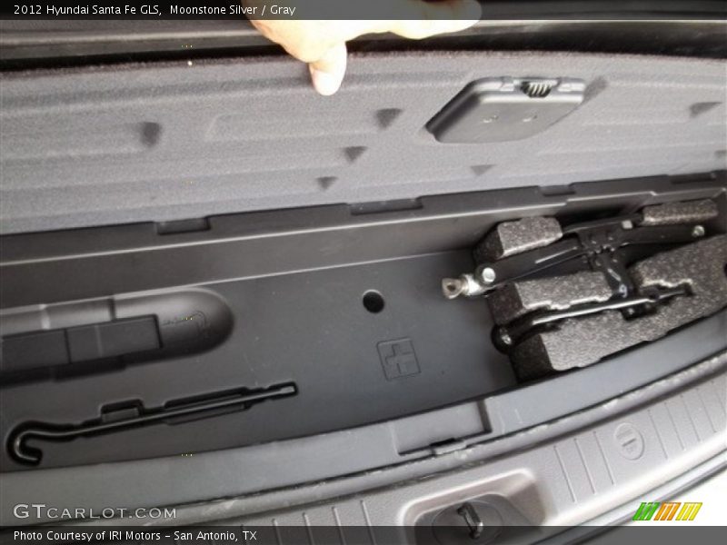 Tool Kit of 2012 Santa Fe GLS