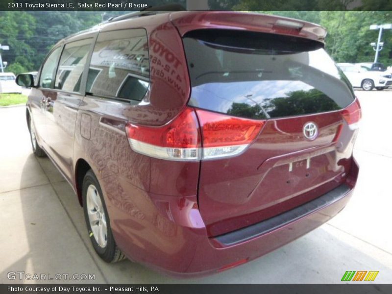 Salsa Red Pearl / Bisque 2013 Toyota Sienna LE
