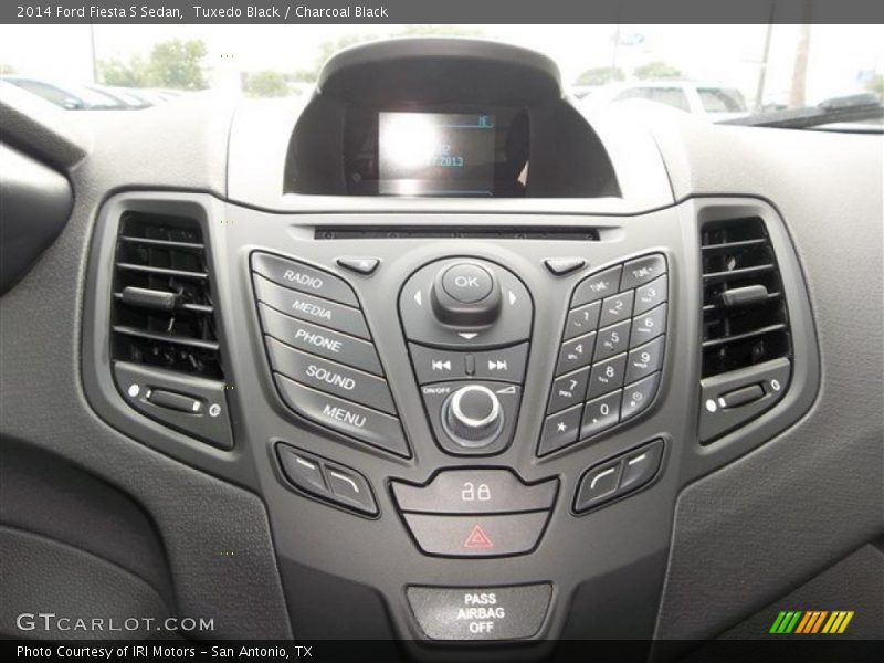 Tuxedo Black / Charcoal Black 2014 Ford Fiesta S Sedan