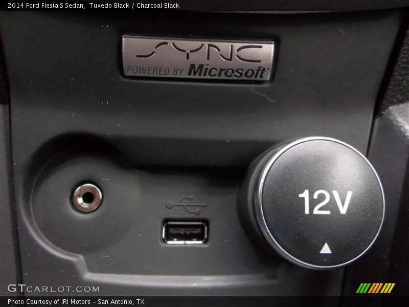 Tuxedo Black / Charcoal Black 2014 Ford Fiesta S Sedan