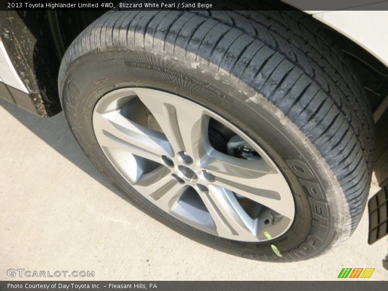 Blizzard White Pearl / Sand Beige 2013 Toyota Highlander Limited 4WD