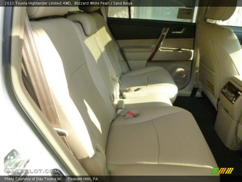 Blizzard White Pearl / Sand Beige 2013 Toyota Highlander Limited 4WD