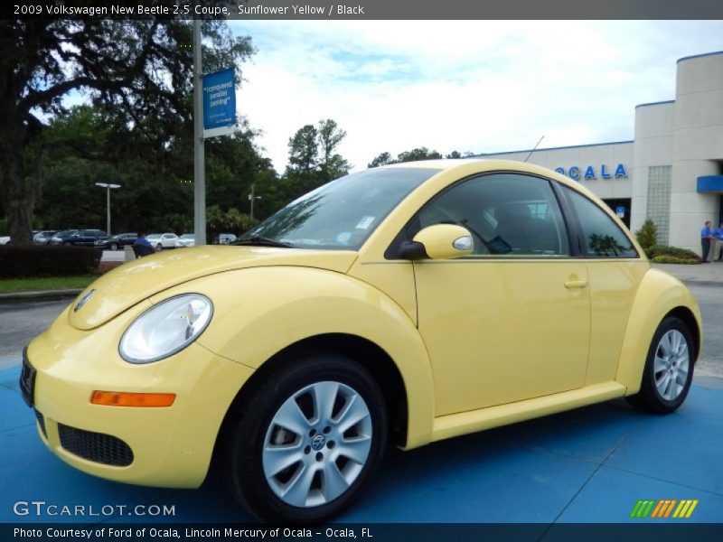 Sunflower Yellow / Black 2009 Volkswagen New Beetle 2.5 Coupe