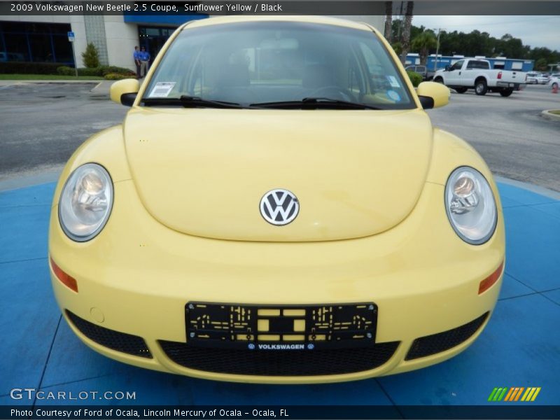 Sunflower Yellow / Black 2009 Volkswagen New Beetle 2.5 Coupe