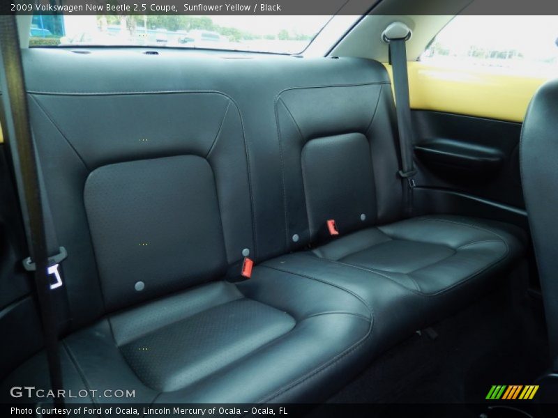 Sunflower Yellow / Black 2009 Volkswagen New Beetle 2.5 Coupe