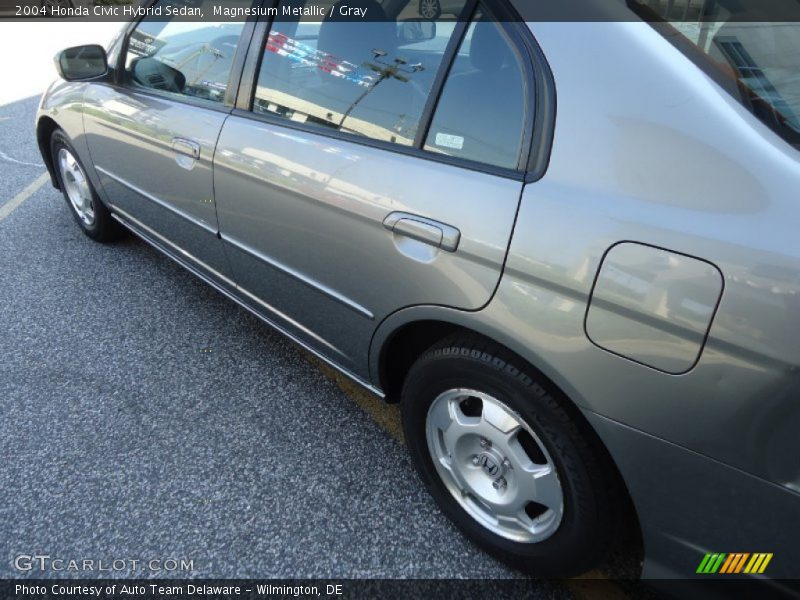 Magnesium Metallic / Gray 2004 Honda Civic Hybrid Sedan
