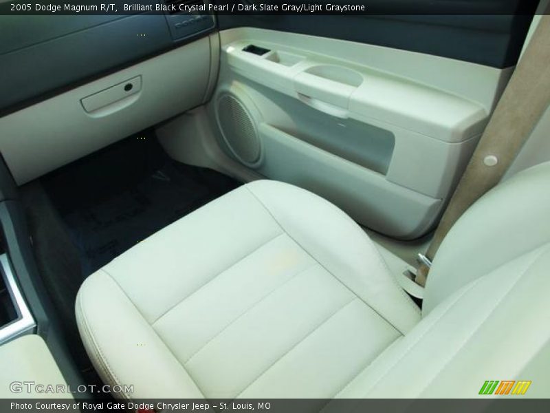 Brilliant Black Crystal Pearl / Dark Slate Gray/Light Graystone 2005 Dodge Magnum R/T