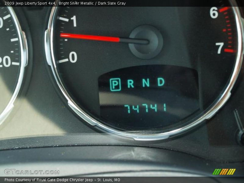 Bright Silver Metallic / Dark Slate Gray 2009 Jeep Liberty Sport 4x4