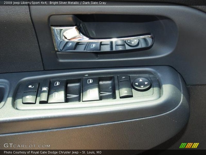 Bright Silver Metallic / Dark Slate Gray 2009 Jeep Liberty Sport 4x4