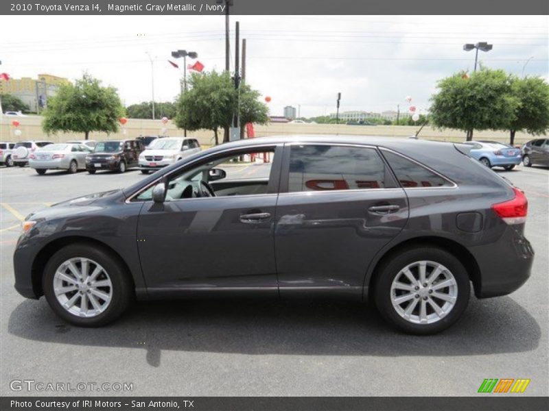 Magnetic Gray Metallic / Ivory 2010 Toyota Venza I4