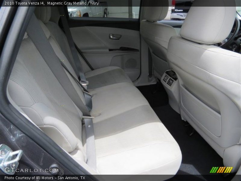 Magnetic Gray Metallic / Ivory 2010 Toyota Venza I4