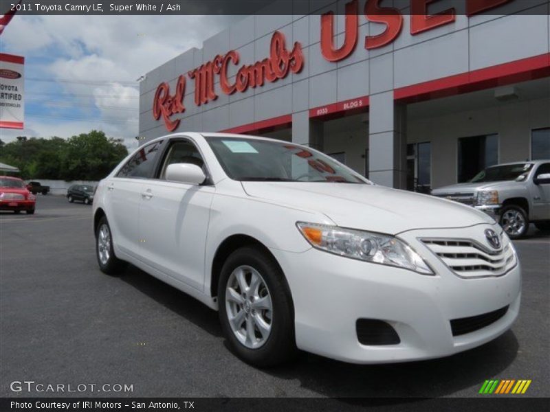 Super White / Ash 2011 Toyota Camry LE