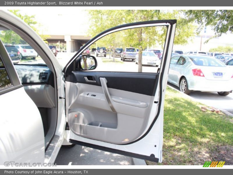 Blizzard White Pearl / Ash 2009 Toyota Highlander Sport