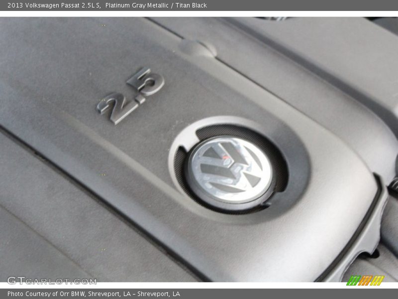 Platinum Gray Metallic / Titan Black 2013 Volkswagen Passat 2.5L S