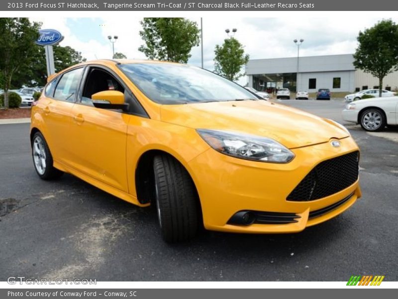 Tangerine Scream Tri-Coat / ST Charcoal Black Full-Leather Recaro Seats 2013 Ford Focus ST Hatchback