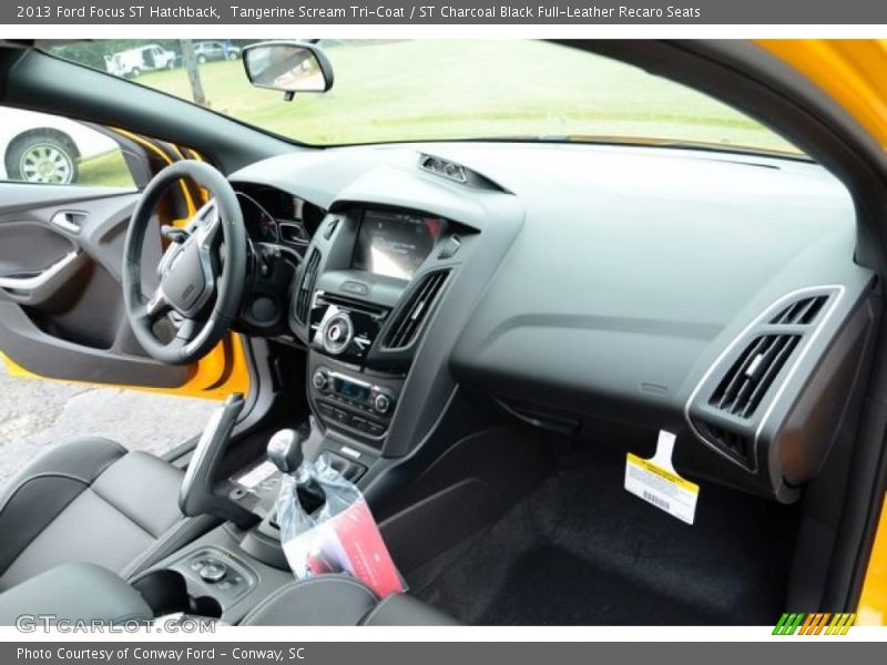 Tangerine Scream Tri-Coat / ST Charcoal Black Full-Leather Recaro Seats 2013 Ford Focus ST Hatchback