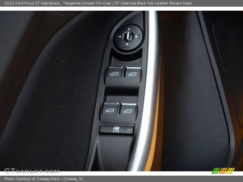 Tangerine Scream Tri-Coat / ST Charcoal Black Full-Leather Recaro Seats 2013 Ford Focus ST Hatchback