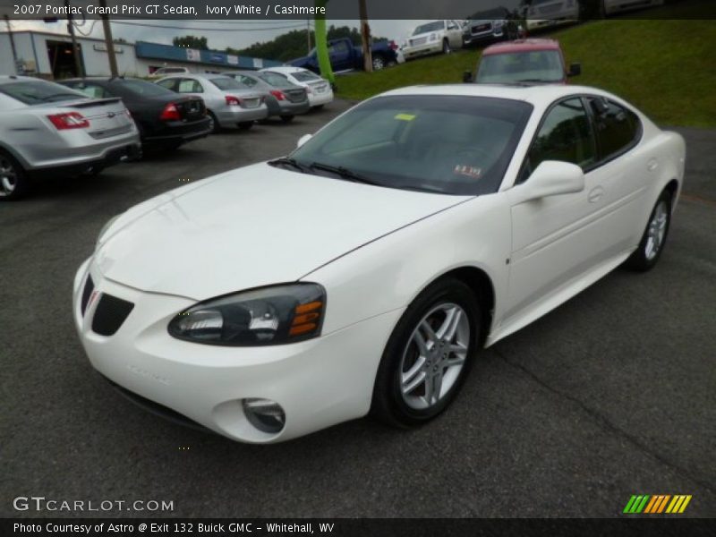 Ivory White / Cashmere 2007 Pontiac Grand Prix GT Sedan