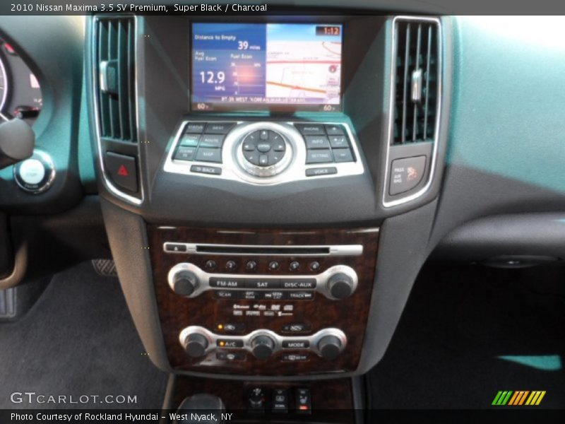 Super Black / Charcoal 2010 Nissan Maxima 3.5 SV Premium