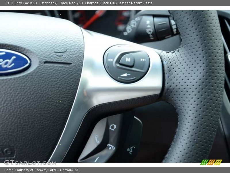 Race Red / ST Charcoal Black Full-Leather Recaro Seats 2013 Ford Focus ST Hatchback