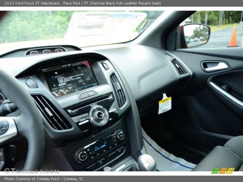 Race Red / ST Charcoal Black Full-Leather Recaro Seats 2013 Ford Focus ST Hatchback
