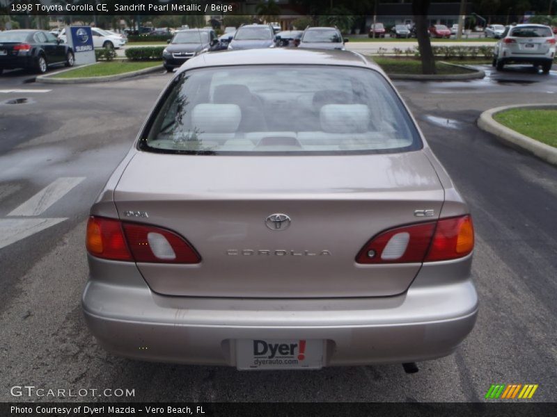 Sandrift Pearl Metallic / Beige 1998 Toyota Corolla CE