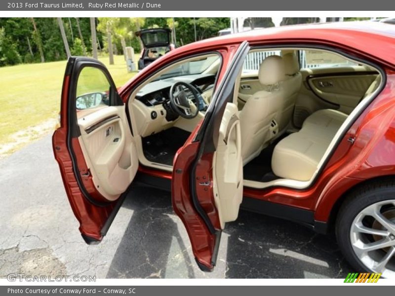 Ruby Red Metallic / Dune 2013 Ford Taurus Limited