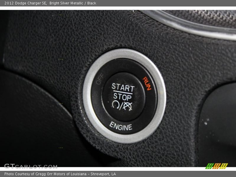 Bright Silver Metallic / Black 2012 Dodge Charger SE