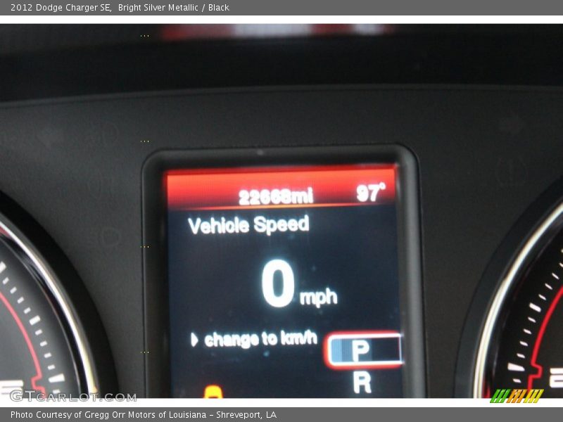 Bright Silver Metallic / Black 2012 Dodge Charger SE