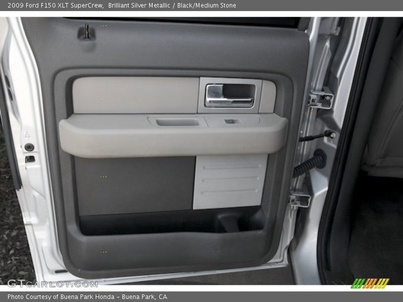 Brilliant Silver Metallic / Black/Medium Stone 2009 Ford F150 XLT SuperCrew
