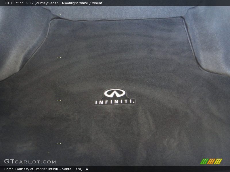 Moonlight White / Wheat 2010 Infiniti G 37 Journey Sedan