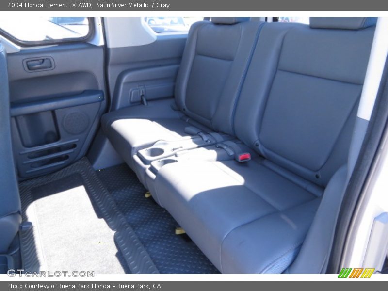 Rear Seat of 2004 Element LX AWD