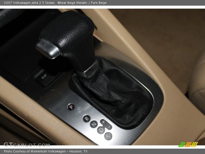Wheat Beige Metallic / Pure Beige 2007 Volkswagen Jetta 2.5 Sedan
