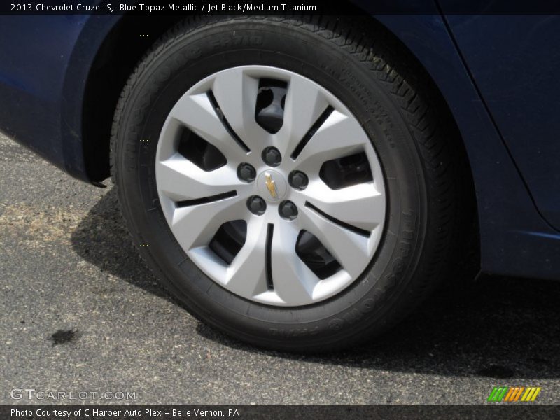Blue Topaz Metallic / Jet Black/Medium Titanium 2013 Chevrolet Cruze LS