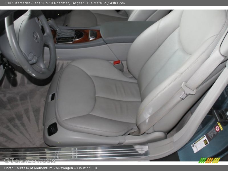 Front Seat of 2007 SL 550 Roadster