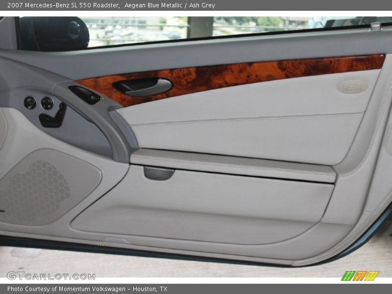 Door Panel of 2007 SL 550 Roadster