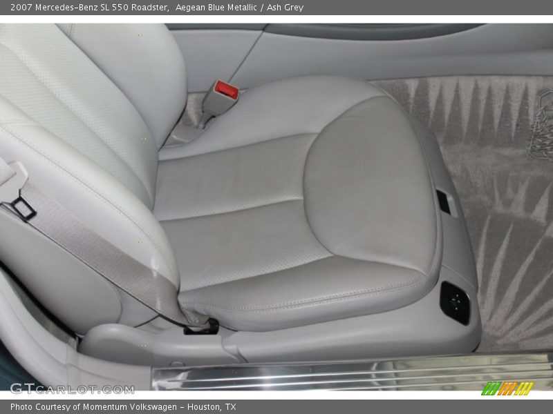 Front Seat of 2007 SL 550 Roadster