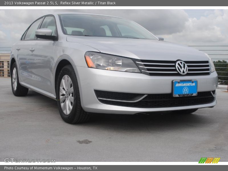 Reflex Silver Metallic / Titan Black 2013 Volkswagen Passat 2.5L S