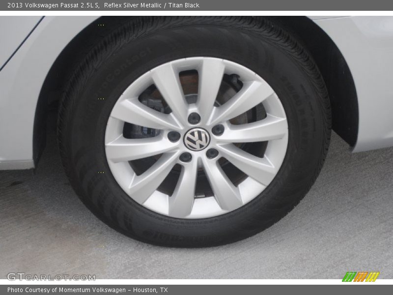 Reflex Silver Metallic / Titan Black 2013 Volkswagen Passat 2.5L S