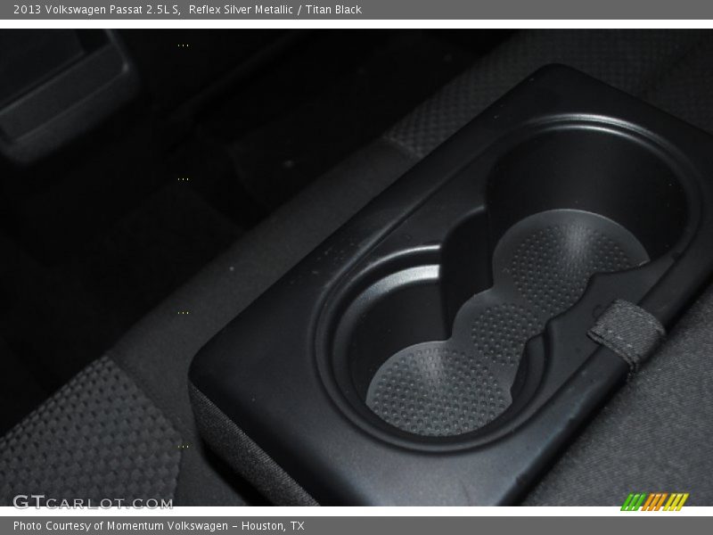 Reflex Silver Metallic / Titan Black 2013 Volkswagen Passat 2.5L S