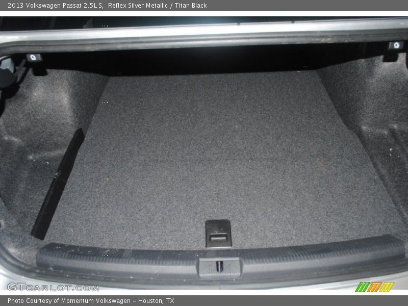 Reflex Silver Metallic / Titan Black 2013 Volkswagen Passat 2.5L S