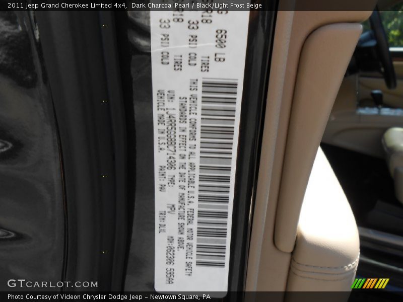Dark Charcoal Pearl / Black/Light Frost Beige 2011 Jeep Grand Cherokee Limited 4x4