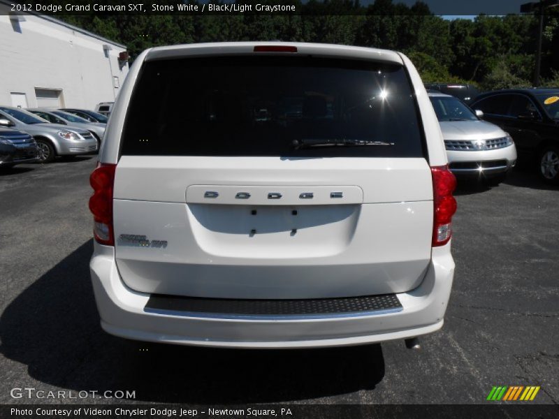 Stone White / Black/Light Graystone 2012 Dodge Grand Caravan SXT