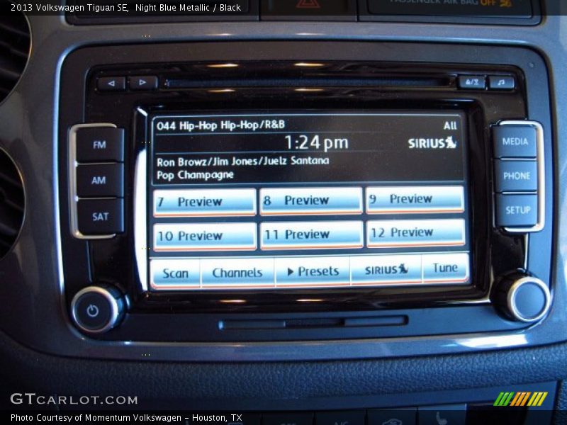 Night Blue Metallic / Black 2013 Volkswagen Tiguan SE