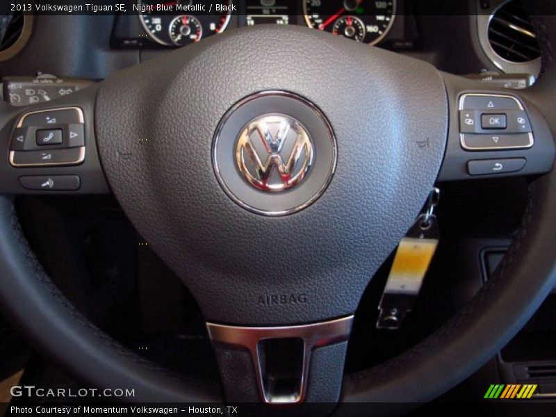 Night Blue Metallic / Black 2013 Volkswagen Tiguan SE