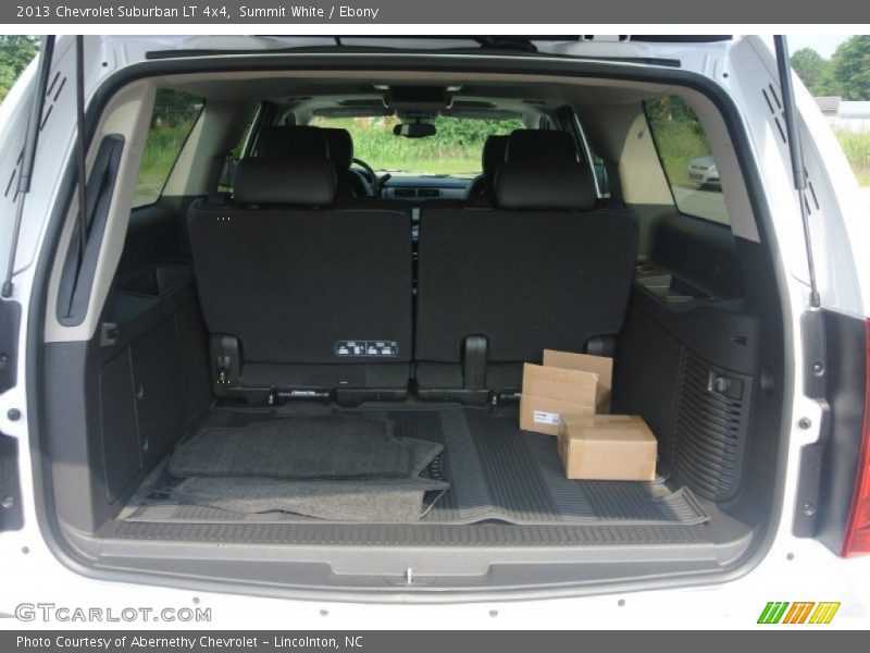 Summit White / Ebony 2013 Chevrolet Suburban LT 4x4