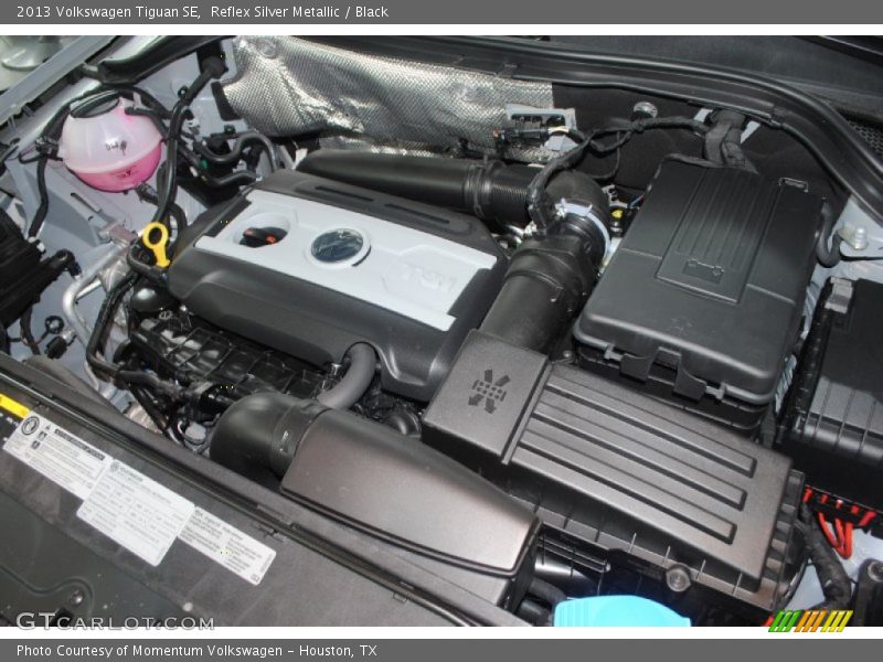 Reflex Silver Metallic / Black 2013 Volkswagen Tiguan SE